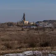 Ukraine and U.S. Sign Deal on Proceeds From Rare Earth Minerals