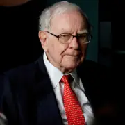 Warren Buffett Criticizes Trump’s Trade Policies